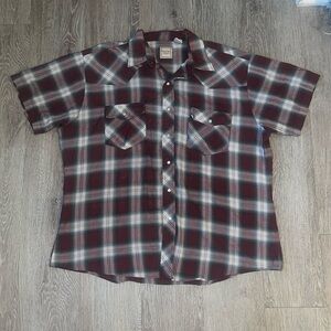 Western Plains Trading Co. Men's Short Sleeve Shirt. XL.Plaid Burgundy.